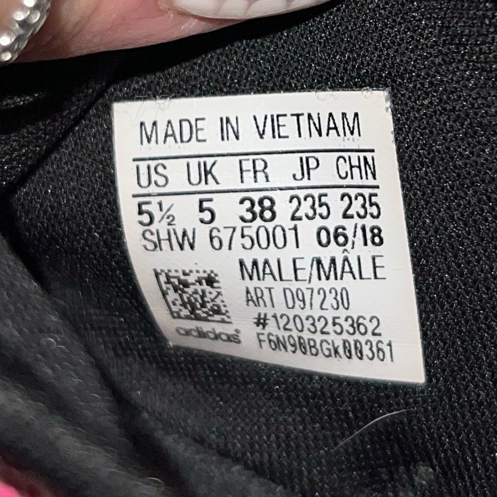 Adidas NMD R1 - Picture 7 of 8
